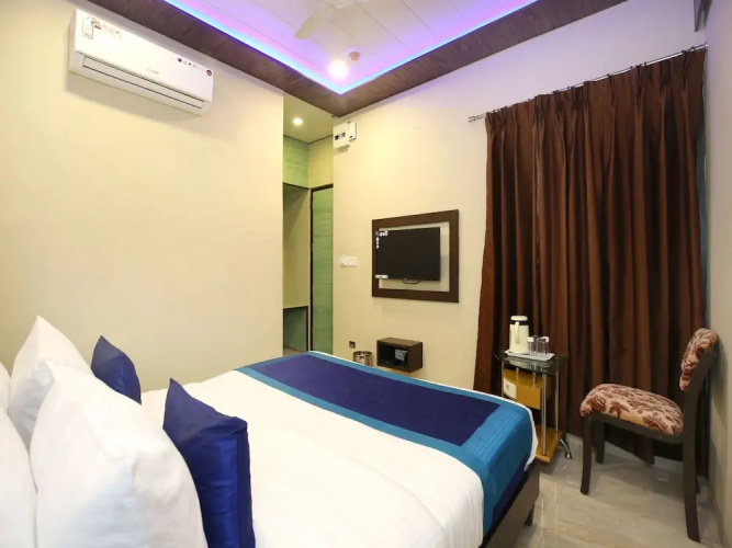 OYO 9822 Hotel Seven