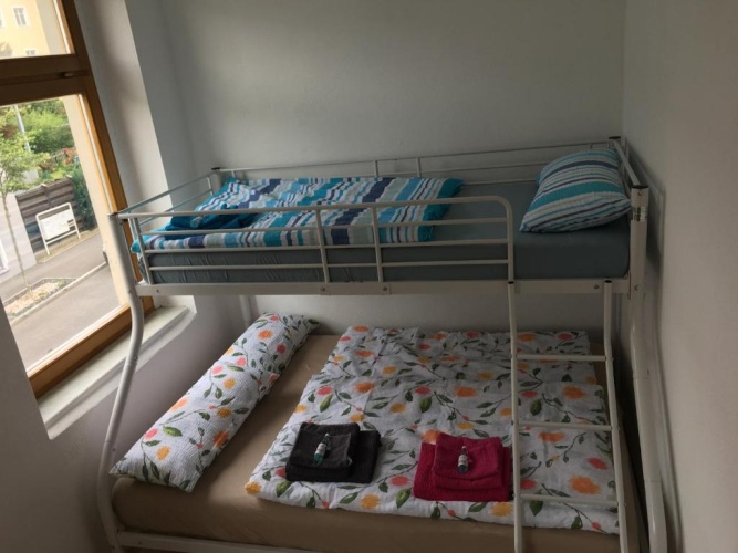 2 Bedrooms Apartment