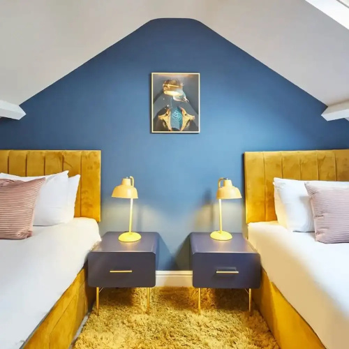 Host Stay Oliver s Den