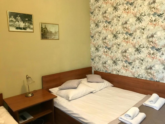 Standard Triple room