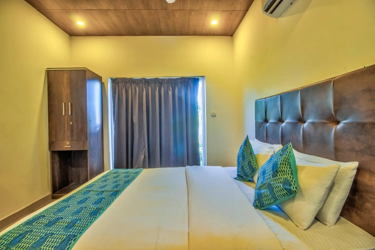 Classic Double room with balcony and with street view