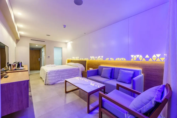 Standard Penthouse room with balcony and with sea view