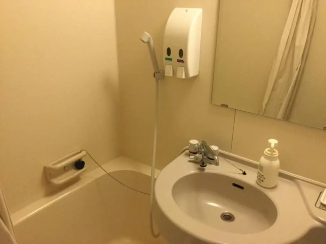 Standard Twin room with sea view