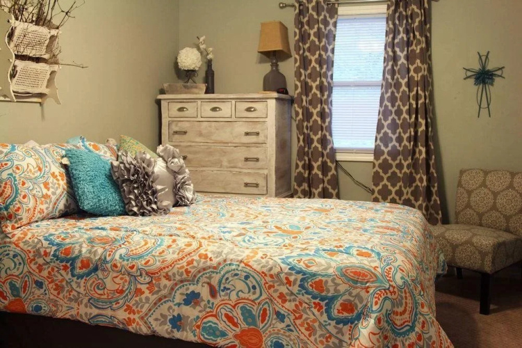 The Barnabas House Bed & Breakfast