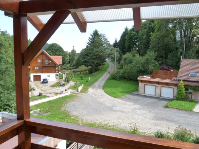 3 Bedrooms Apartment