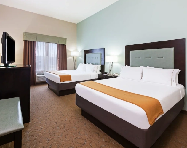 Quadruple Suite