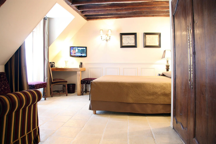 Hotel Saint-Louis en L'Isle - Notre-Dame