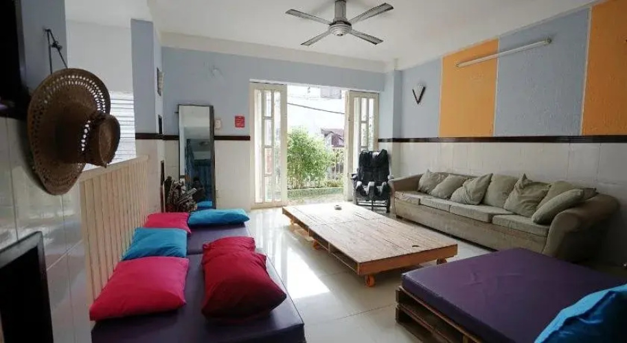DaBlend Hostel