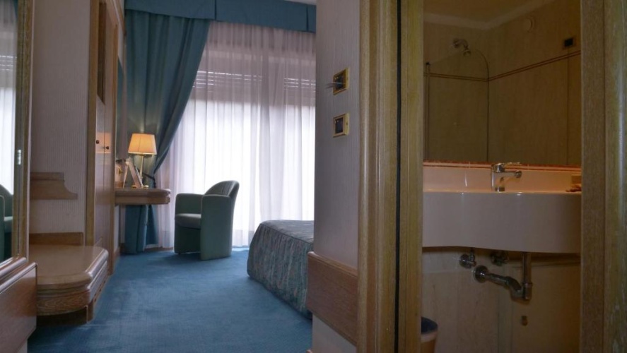Classic Triple room