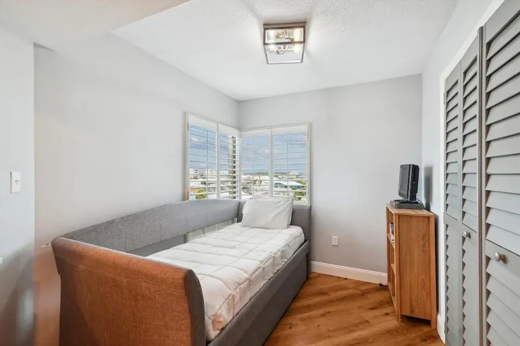 Inlet Reef 419 3 Bedroom Condo by RedAwning