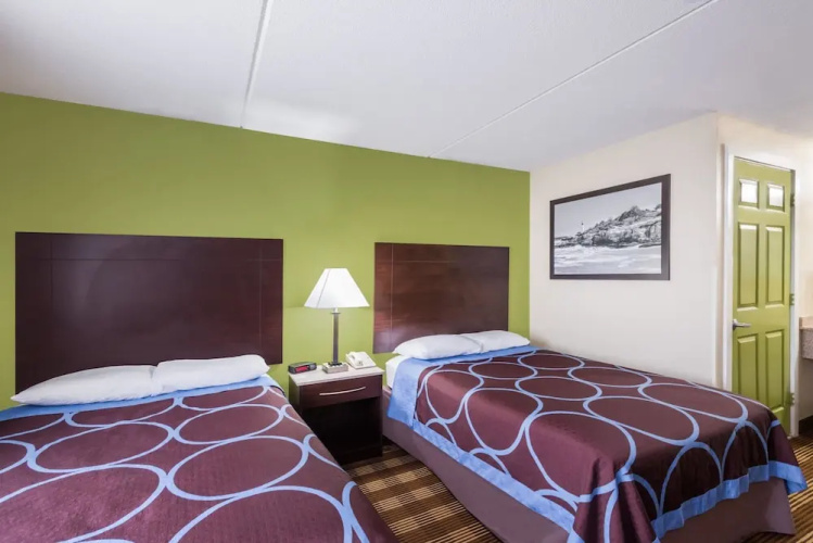 Super 8 Bangor