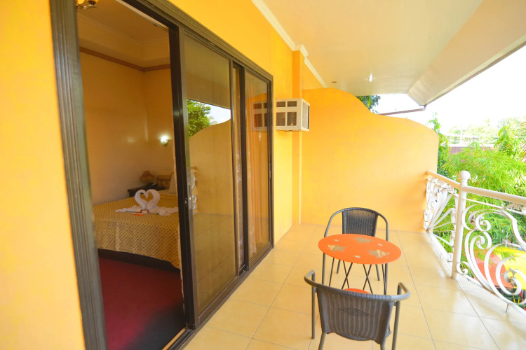 Sunny Point Hotel