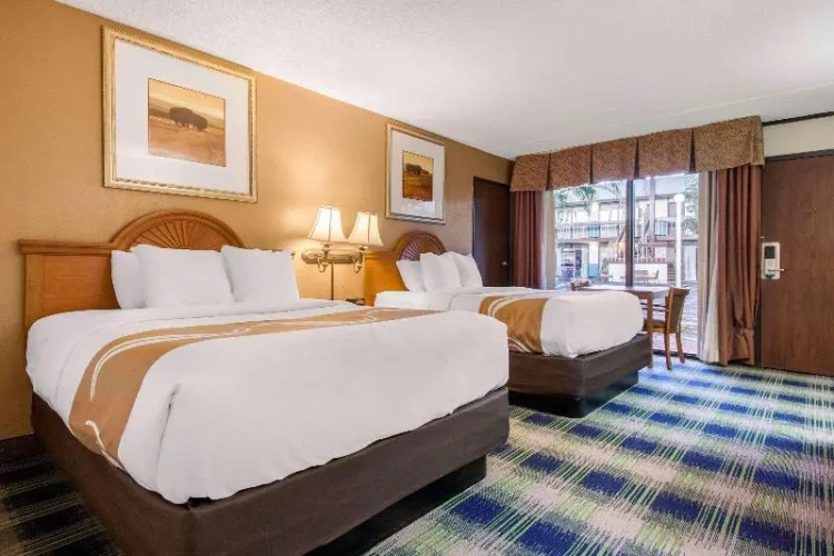 Standard Quadruple room