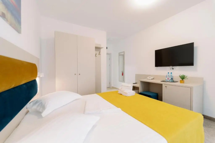 Novus Hotel