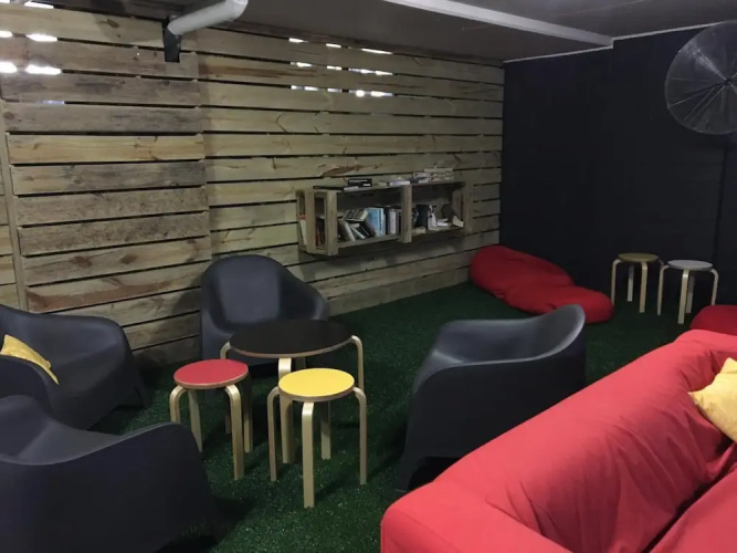 Maxmee Resort Hostel