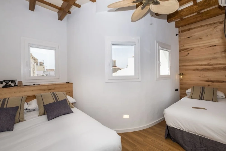 Deluxe Triple room