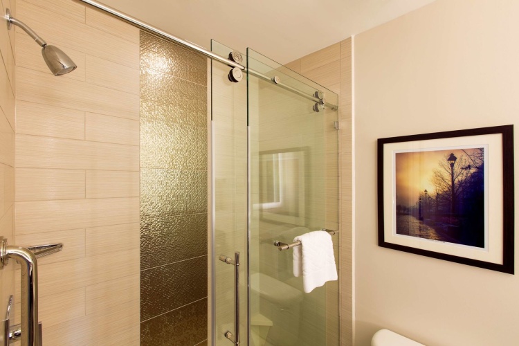 DoubleTree by Hilton Hotel Savannah Historic District photo 11