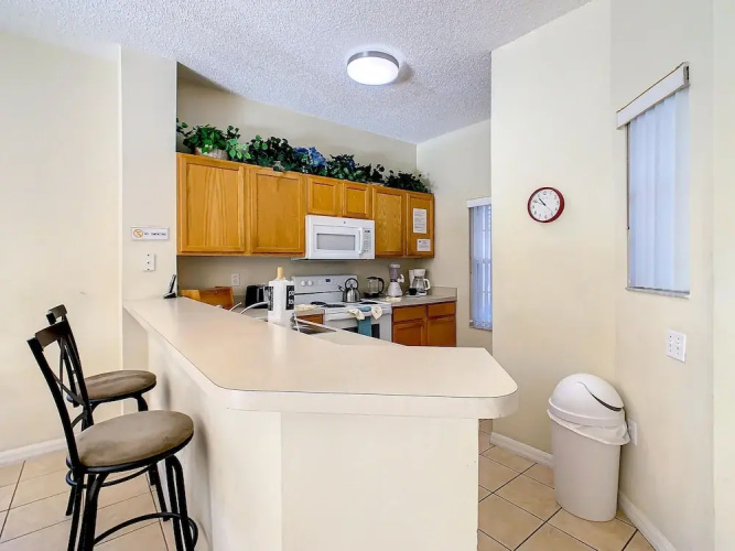 Spacious Emerald Escape - 12 Mins to Disney
