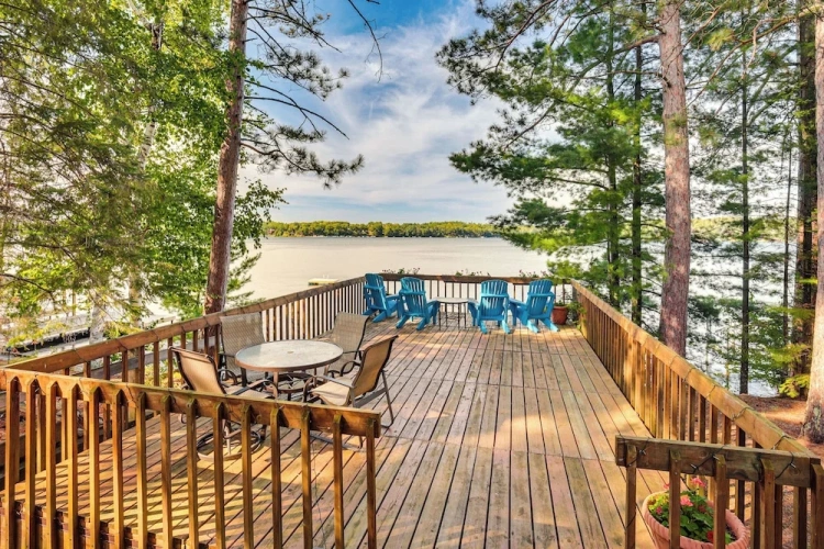 3 Bedrooms Cottage