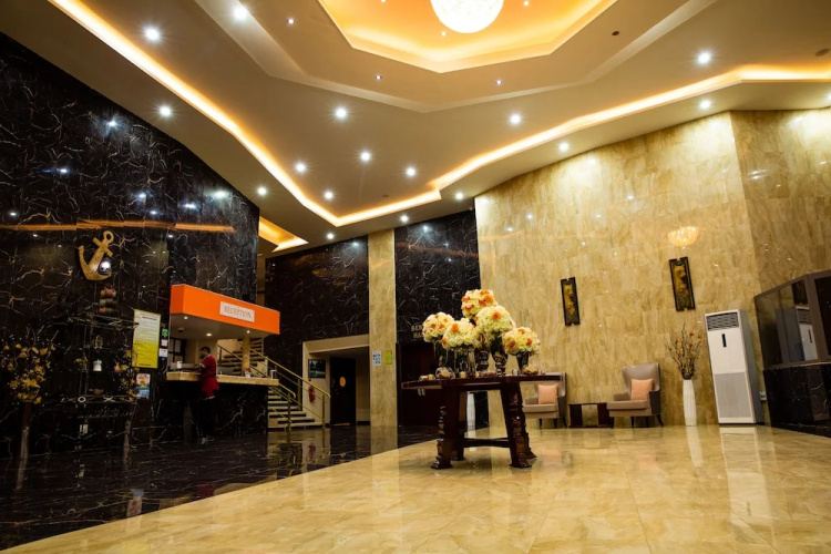 Crismon Hotel