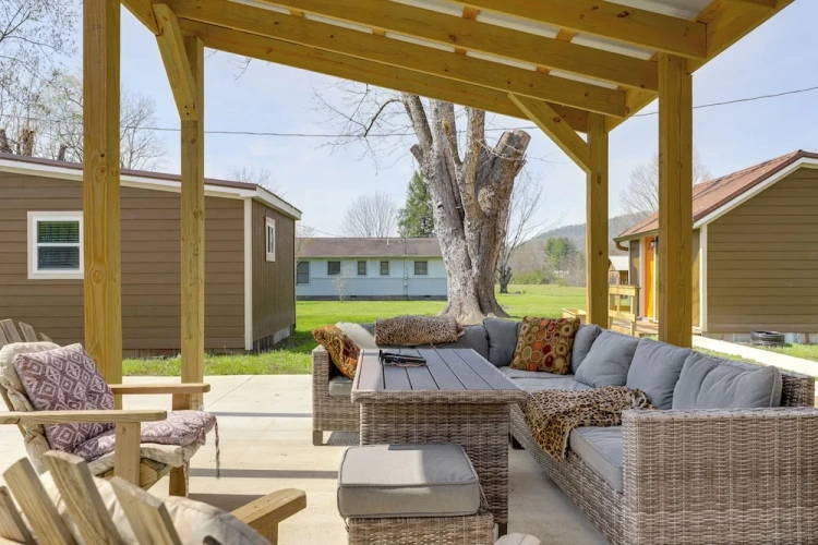 2 Bedrooms Cottage