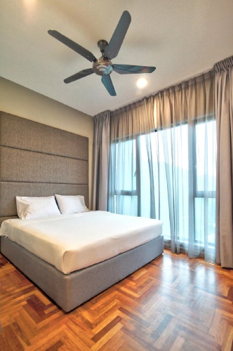 3 Bedrooms Apartment