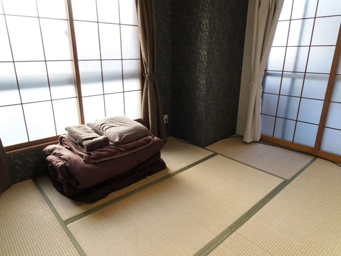 Heights Showa 208