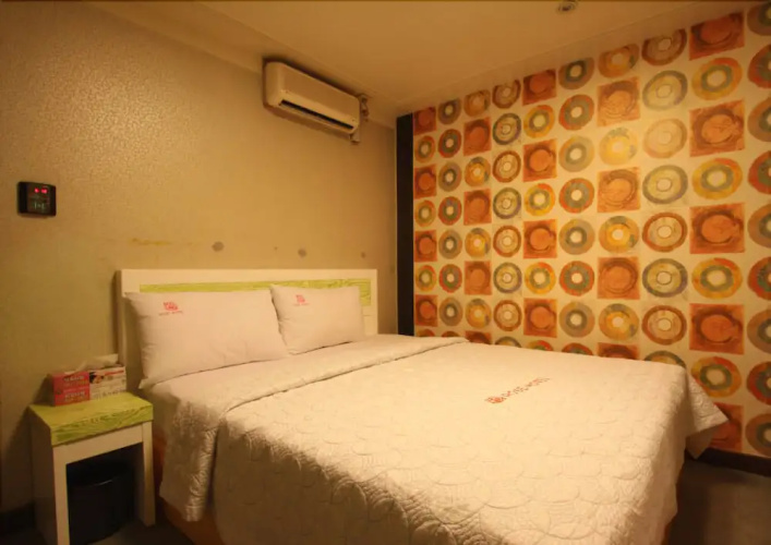 Rose Motel