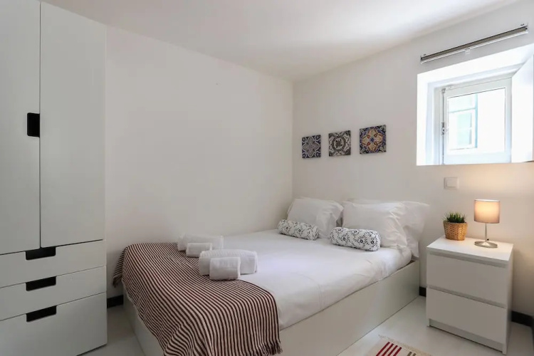 Tailor Made Flat in Central Bairro Alto