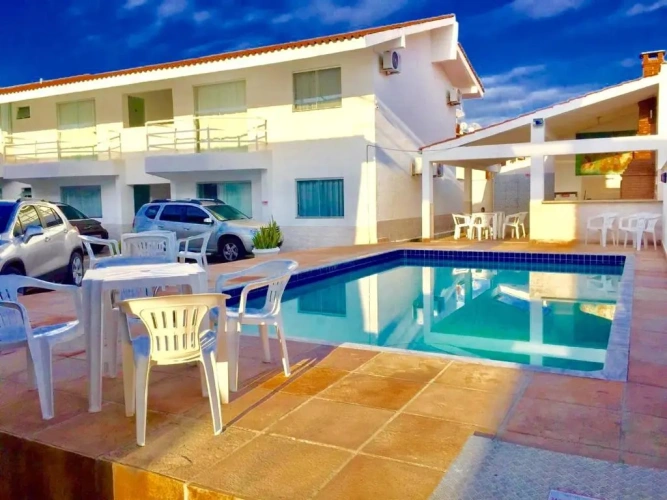 Suite with pool view