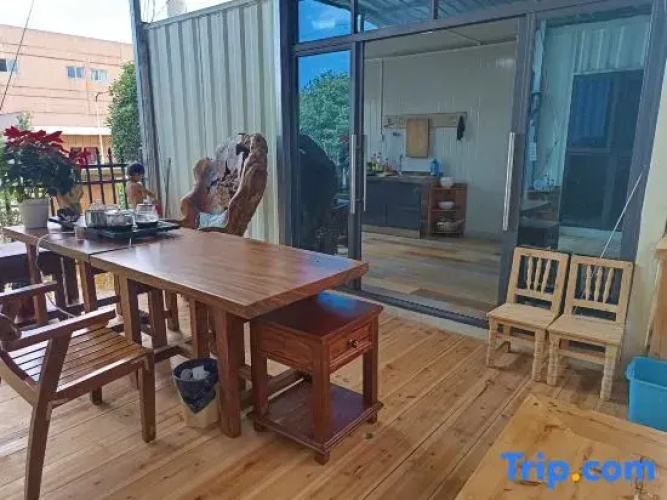 Longjia Quadrangle Inn Homestay