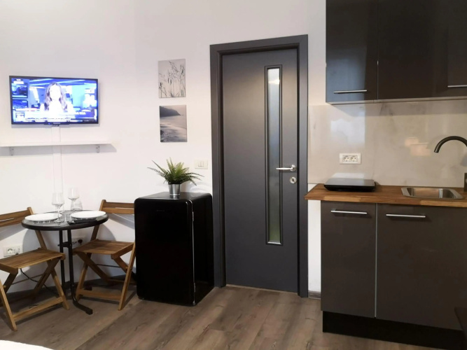 AMZEI Studios & Suites