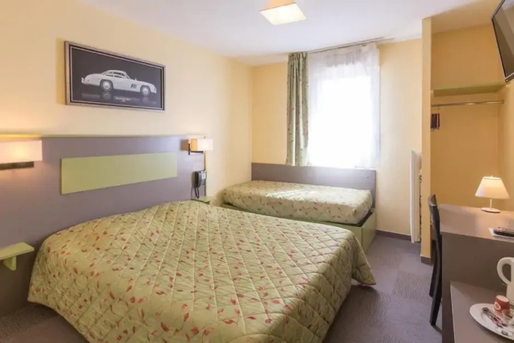 Standard Double room with view