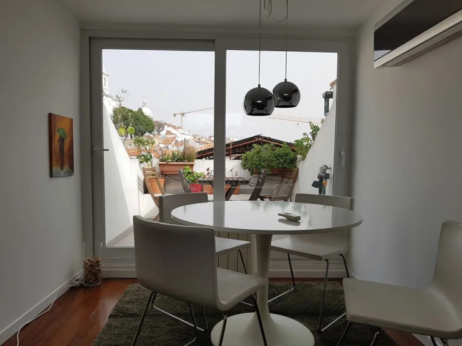 Stylish Lisbon Apartment in Alfama