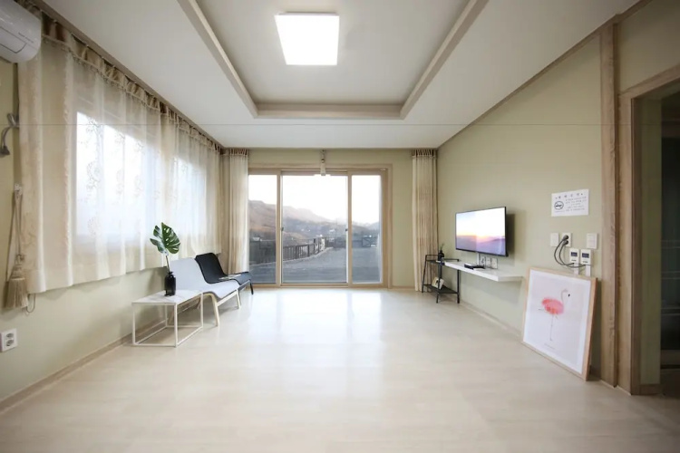 Mori House