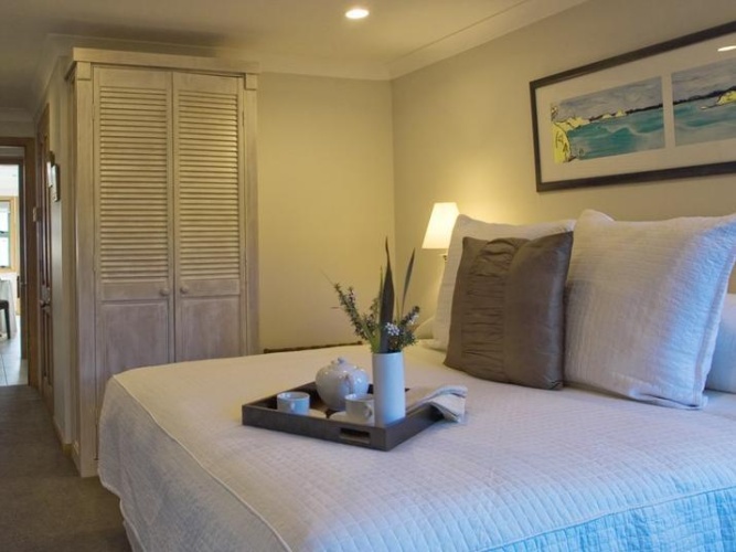 1 Bedroom Apartment with balcony and with view