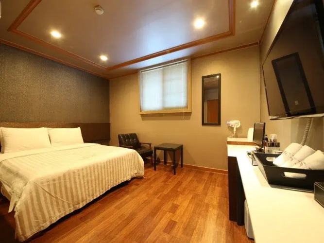 Nonhyeon Cozy Hotel