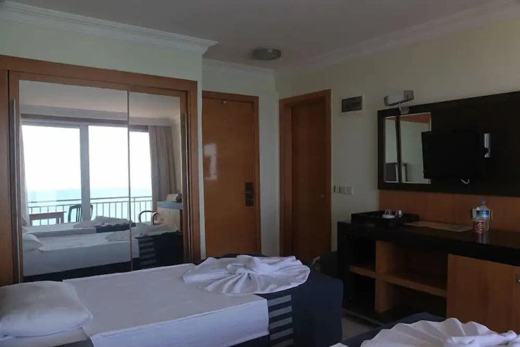 Standard Double room with balcony and with sea view