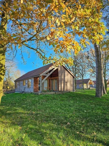 4 Bedrooms Family Cottage