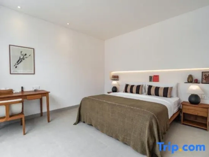 3 Bedrooms Villa