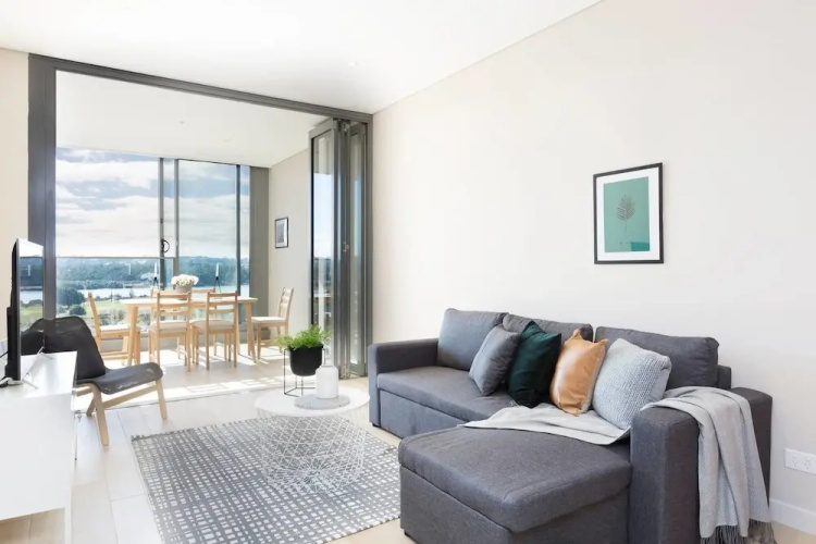 Chic Designer Apartment in Olympic Park + Parking