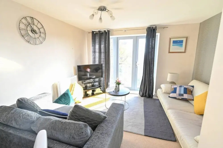 Tennyson Two Bedroom Apartment