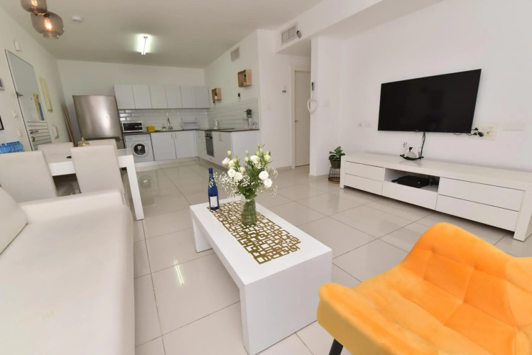 דירת גן דלוקס-Deluxe Garden Apartment by CRWON
