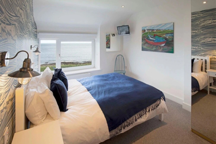 Host Stay Craster Rocks