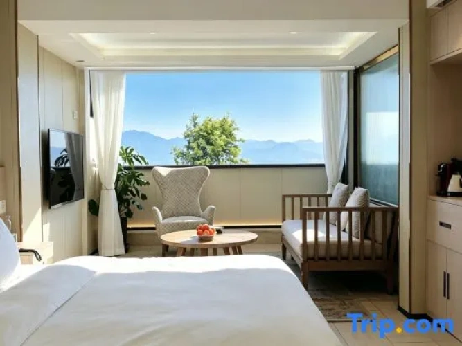 Standard Double room with balcony and with lake view