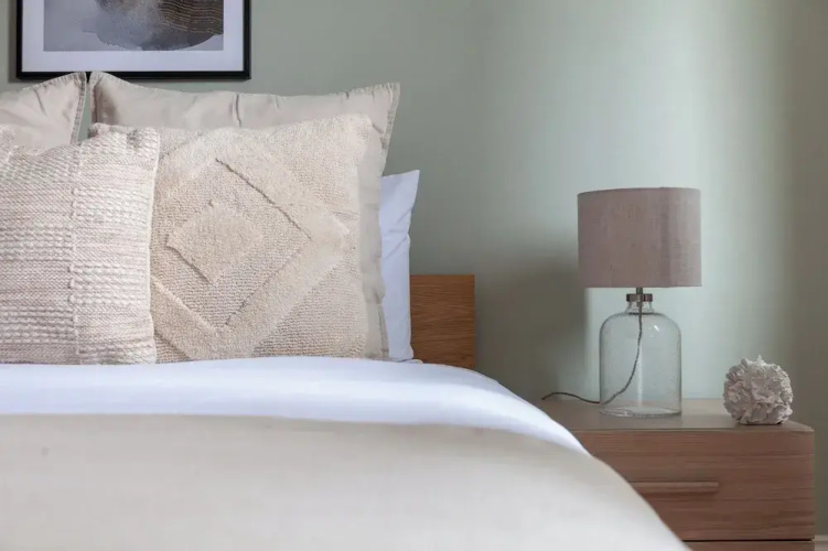 Trendy Flat in St Katharine