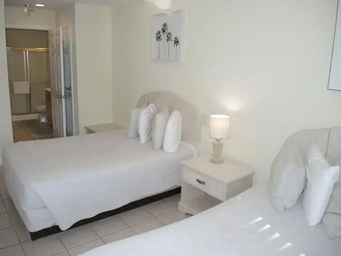 2609 2 Bedroom Villa by RedAwning