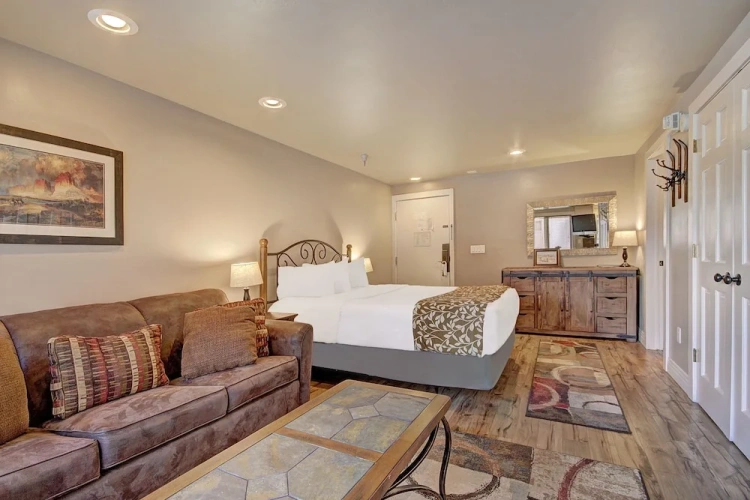Guest rooms