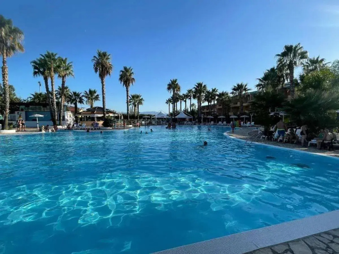 Sybaris
