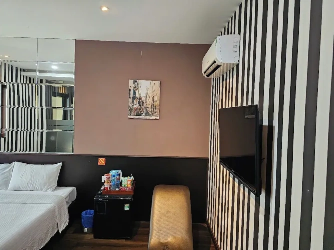 Standard Quadruple Family room